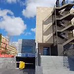 Апарт-отель Zenit Hall 88