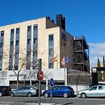 Zenit Hall 88 Апарт-отель Саламанка