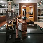Zenit Hall 88 4*