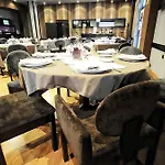 Апарт-отель Zenit Hall 88 Саламанка