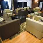 Zenit Hall 88 Апарт-отель Саламанка