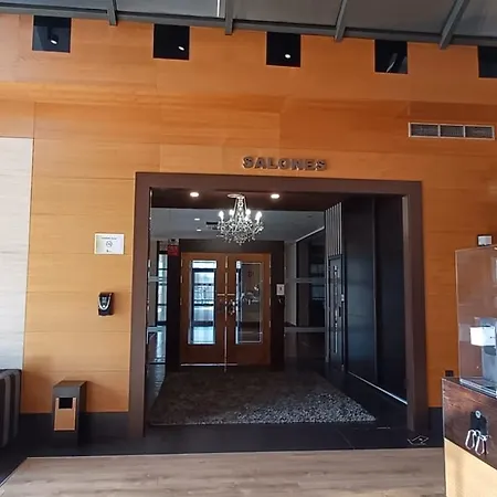 Zenit Hall 88 Hotel apartamentowy Salamanka