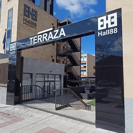 Zenit Hall 88 4* Salamanka