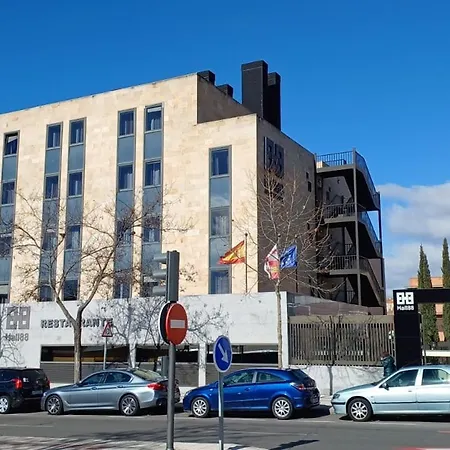 Zenit Hall 88 Hotel apartamentowy Salamanka