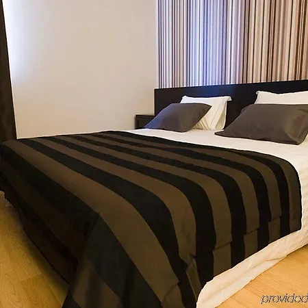 Hotel apartamentowy Zenit Hall 88 Salamanka