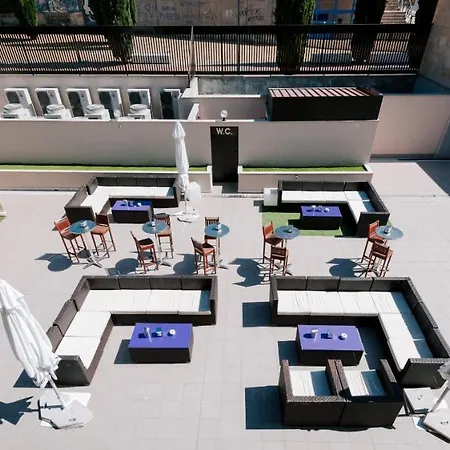 Hotel apartamentowy Zenit Hall 88 Salamanka