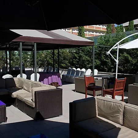 Hotel apartamentowy Zenit Hall 88 Salamanka