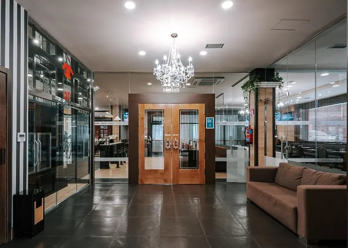 Zenit Hall 88 Aparthotel Salamanca