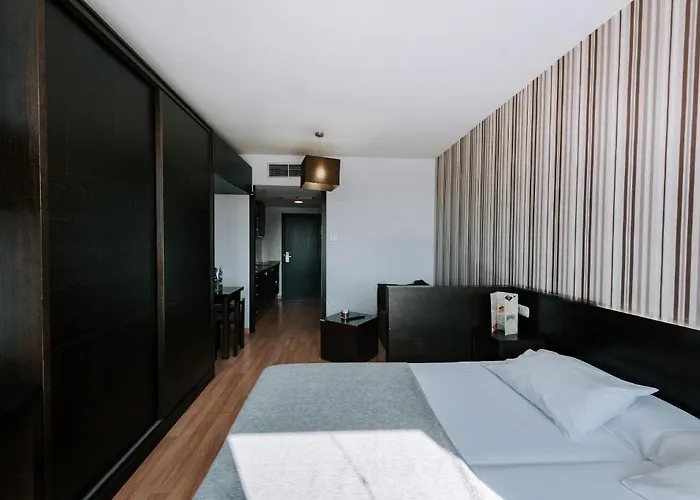 Aparthotel Zenit Hall 88 Salamanca