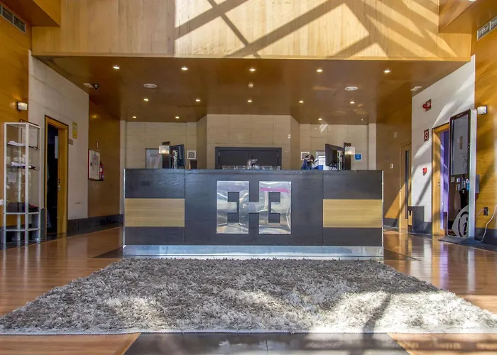 Zenit Hall 88 Aparthotel Salamanca